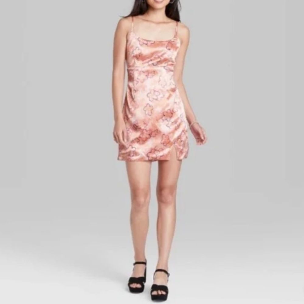 Wild Fable New with Tags Pink Satin Floral y2k 90’s style slip dress-M